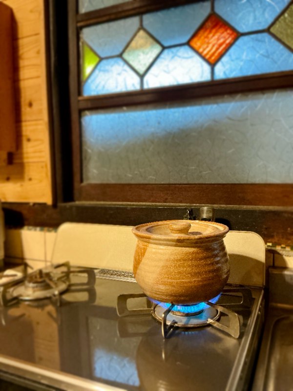 新調したコンロをこの後掃除する事に…